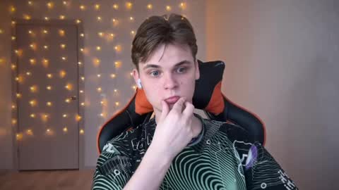 Snapshot of lucas_dany chatting on January 10, 5:37 am Lucas Gill online show from January 10, 5:37 am