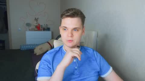 Snapshot of lucas_dany chatting on November 29, 3:15 pm Lucas Gill online show from November 29, 3:15 pm