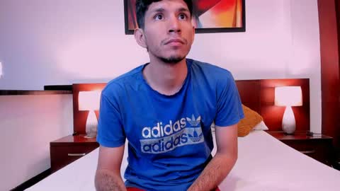 Snapshot of lucas_dream chatting on June 14, 1:46 pm lucas_dream online show from June 14, 1:46 pm