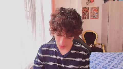 lucas_xo online show from October 28, 5:26 pm