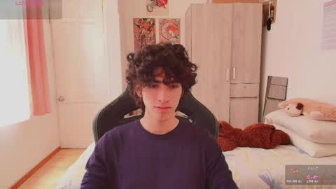 lucas_xo online show from April 30, 6:36 pm