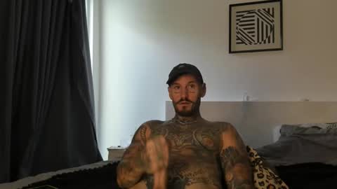 lucasexclusive online show from February 3, 5:27 am