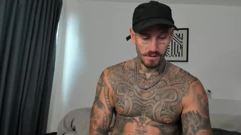 lucasexclusive online show from March 7, 4:42 am