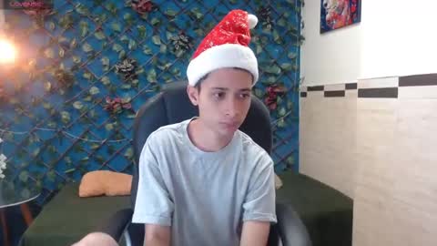 LucassSmith11 online show from December 20, 11:39 am