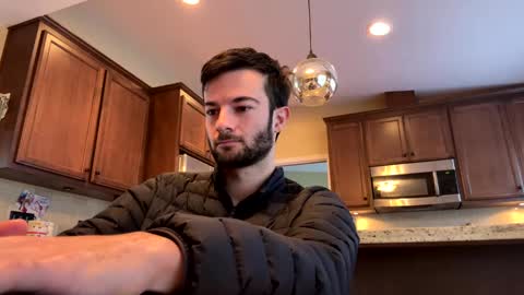 Snapshot of lucca_d123 chatting on January 14, 10:34 pm lucca_d123 online show from January 14, 10:34 pm