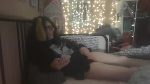 Snapshot of luceatiel chatting on March 31, 8:48 am Luceatiel Queen of Spades online show from March 31, 8:48 am