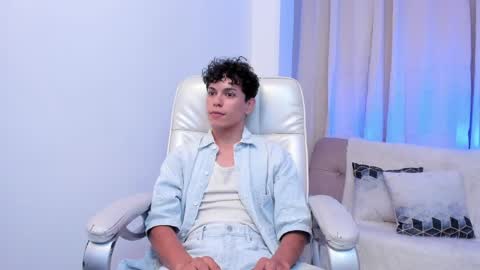 Snapshot of lucho6_9 chatting on March 31, 4:02 am Lucho online show from March 31, 4:02 am