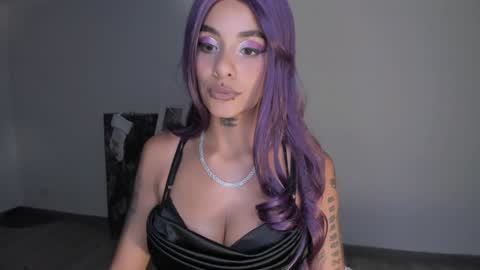 Snapshot of luci_fer_devil_1 chatting on December 18, 5:15 am Veronica Rati online show from December 18, 5:15 am