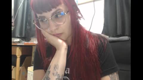 Lulu DCarton online show from February 5, 3:22 am