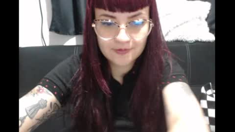 Lulu DCarton online show from May 2, 6:07 am