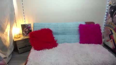 Snapshot of lucia_evans21 chatting on July 21, 8:33 pm lucia_evans21 online show from July 21, 8:33 pm