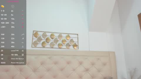 lucia_lorenz online show from January 19, 11:25 am