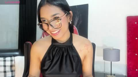 Snapshot of lucia_oregon chatting on February 4, 1:50 pm L U C I A online show from February 4, 1:50 pm