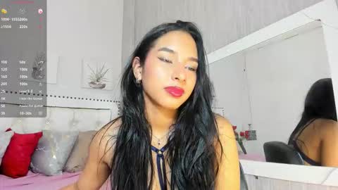 Snapshot of lucia_oregon chatting on February 11, 10:31 am L U C I A online show from February 11, 10:31 am