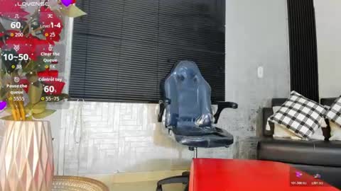 Snapshot of lucia_oregon chatting on June 16, 1:25 pm L U C I A online show from June 16, 1:25 pm