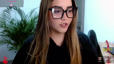 lucia star  online show from March 14, 11:32 pm