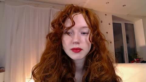 Lucia online show from January 25, 5:30 pm