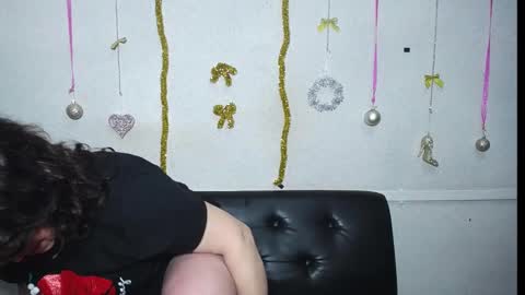 LuciaMi online show from January 14, 9:20 pm