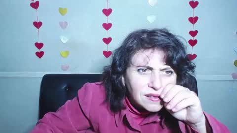 LuciaMi online show from February 3, 6:02 am