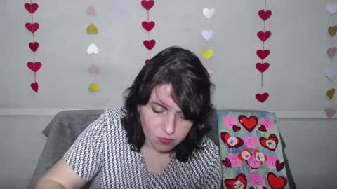 LuciaMi online show from February 17, 6:48 pm