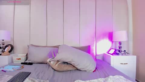 Lisseth  online show from January 26, 9:29 am