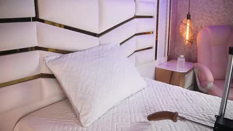 luciana_agudelo online show from May 3, 7:20 pm