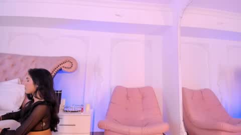 Snapshot of luciana_roa chatting on May 10, 2:44 pm Luciana online show from May 10, 2:44 pm