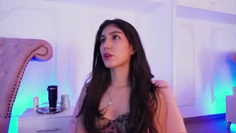 Snapshot of luciana_roa chatting on June 29, 8:53 pm Luciana online show from June 29, 8:53 pm