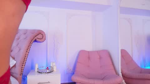 Snapshot of luciana_roa chatting on July 3, 8:59 pm Luciana online show from July 3, 8:59 pm