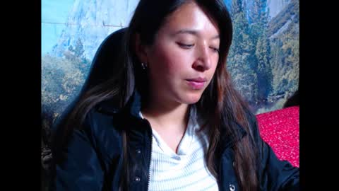 Snapshot of lucianahalen chatting on October 27, 7:40 pm Lucy online show from October 27, 7:40 pm