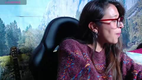 Snapshot of lucianahalen chatting on April 17, 8:45 pm Lucy online show from April 17, 8:45 pm