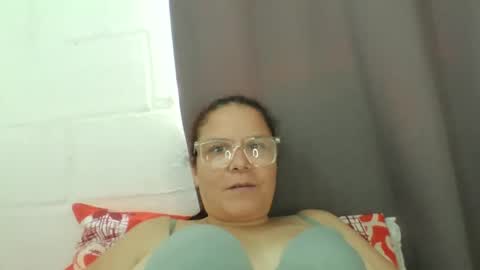 Snapshot of lucianamaster chatting on October 29, 3:58 pm lucianamaster online show from October 29, 3:58 pm