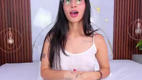 Snapshot of lucianasmith_ chatting on June 16, 7:49 pm Luci online show from June 16, 7:49 pm