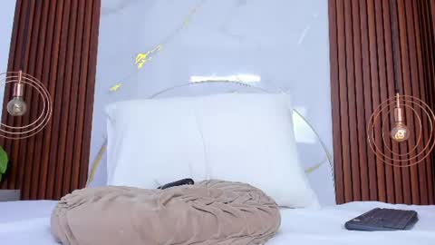 Snapshot of lucianasmith_ chatting on June 26, 11:53 pm Luci online show from June 26, 11:53 pm