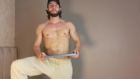 Luciano online show from October 31, 12:11 am