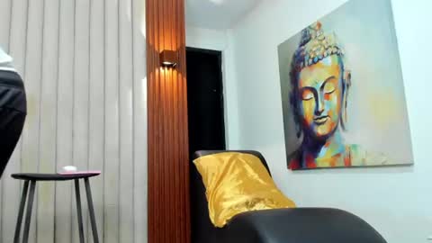 Snapshot of luciano_vitale_ chatting on July 14, 12:33 pm Luciano online show from July 14, 12:33 pm