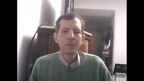 Snapshot of lucianoaxel chatting on June 8, 12:36 am Luciano online show from June 8, 12:36 am