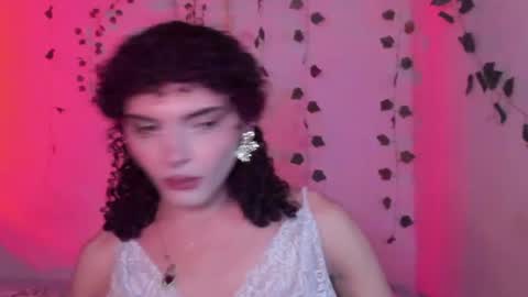 Lucy or Lucian 3 Come to my social Links3   online show from July 8, 6:40 am