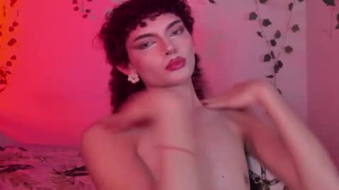 Lucy or Lucian 3 Come to my social Links3   online show from July 13, 6:05 am