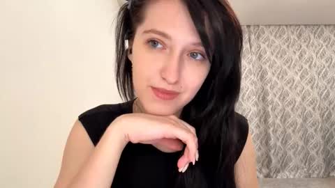 Mary online show from October 28, 4:09 pm