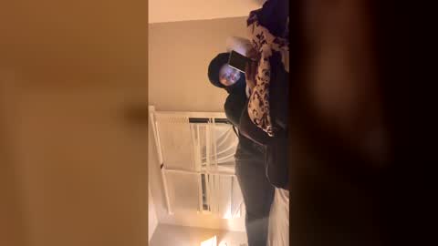 lucidmidnite online show from March 19, 3:43 am