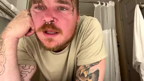 Snapshot of lucidpunk1312 chatting on October 27, 8:51 am lucidpunk1312 online show from October 27, 8:51 am