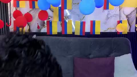 Snapshot of lucie_petite chatting on July 5, 6:26 pm Lucie - online show from July 5, 6:26 pm