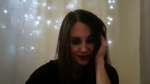 Snapshot of luciemack chatting on November 26, 6:42 pm LucieMack online show from November 26, 6:42 pm