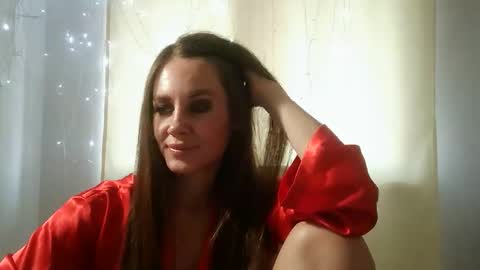 Snapshot of luciemack chatting on November 27, 1:13 pm LucieMack online show from November 27, 1:13 pm