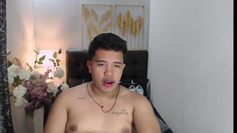 Snapshot of luciferhotcum chatting on February 6, 9:17 pm Luciferhotcum online show from February 6, 9:17 pm
