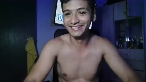 Snapshot of lucifferr_ chatting on July 1, 11:37 pm leonel online show from July 1, 11:37 pm
