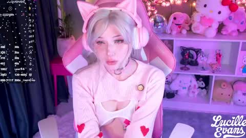 Snapshot of lucille_evans chatting on May 15, 4:58 pm Lucy UwU online show from May 15, 4:58 pm