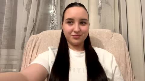 Sofia online show from November 25, 9:15 pm