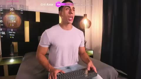 Snapshot of lucio__fox chatting on June 18, 11:58 am Lucio online show from June 18, 11:58 am